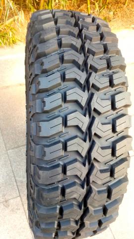 Photograph of Trackmaster 37x12.5 R17 131N Tyre|270x480