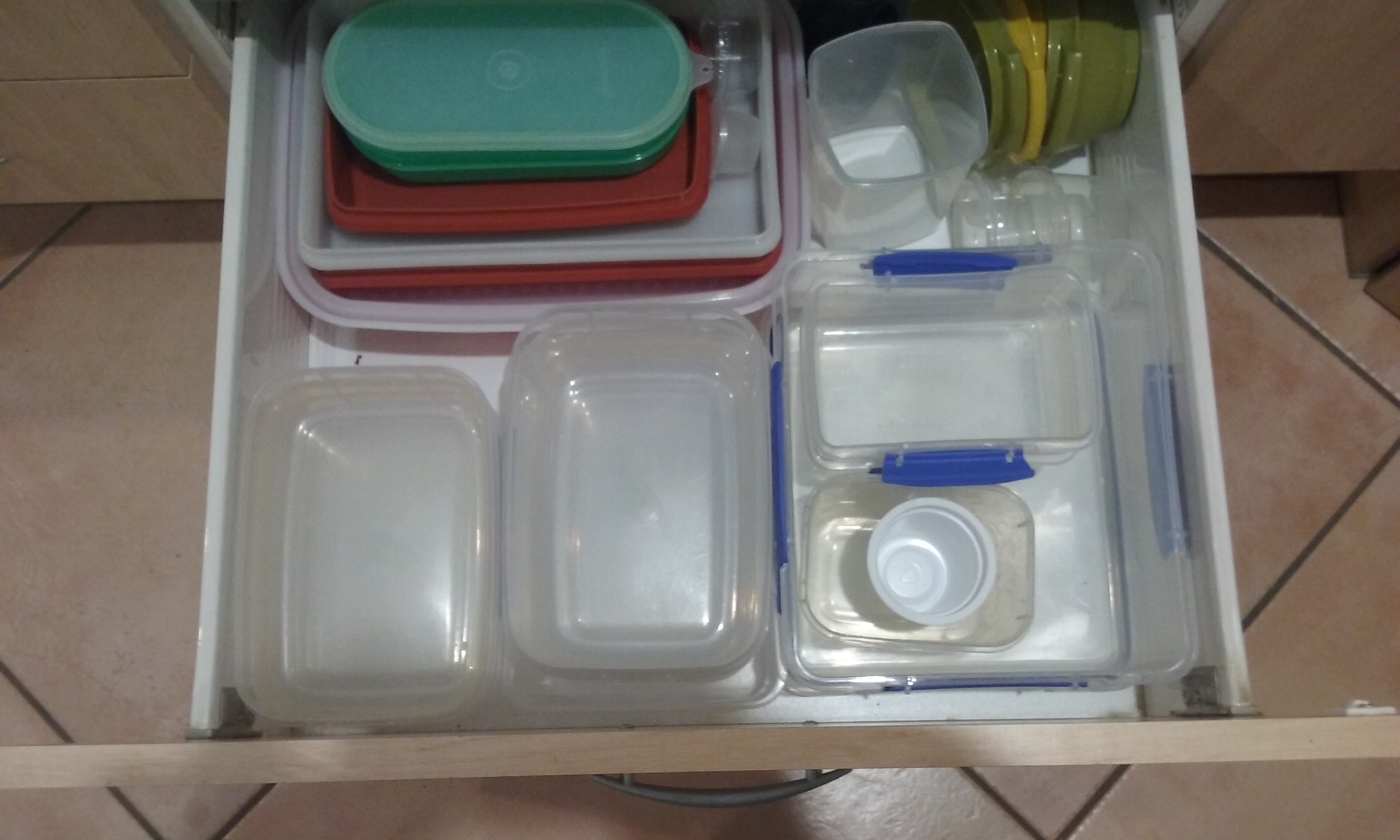 I haven't used these plastic tupperware containers since I swapped